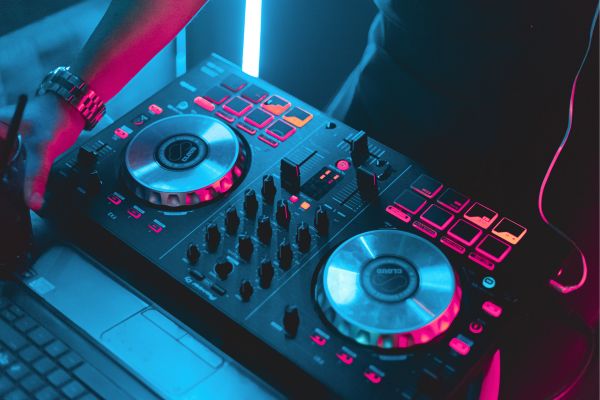 Wedding DJ
